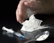 海洛因的危害有哪些?海洛因的戒断症状?